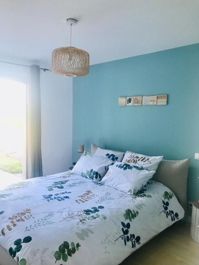 Bed and Breakfast Au Petit Bonheur De Claire Et Jo La Chapelle-Caro Esterno foto