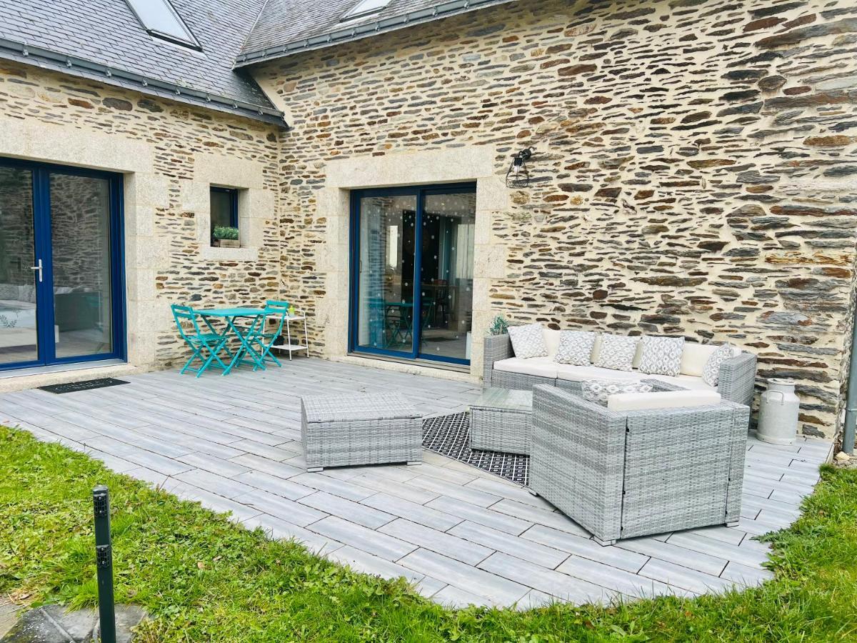 Bed and Breakfast Au Petit Bonheur De Claire Et Jo La Chapelle-Caro Esterno foto
